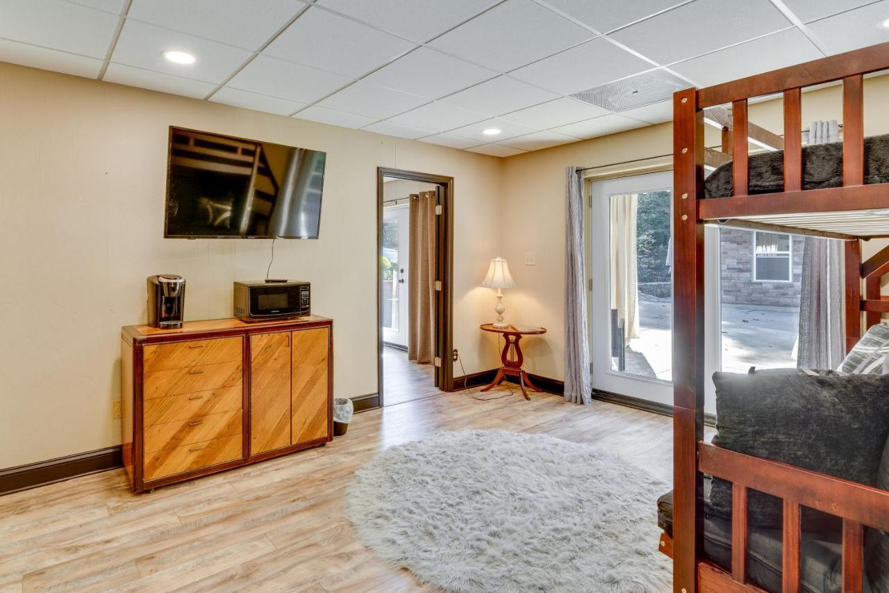 Pet-Friendly Hickory Vacation Rental With Fire Pit! Екстер'єр фото