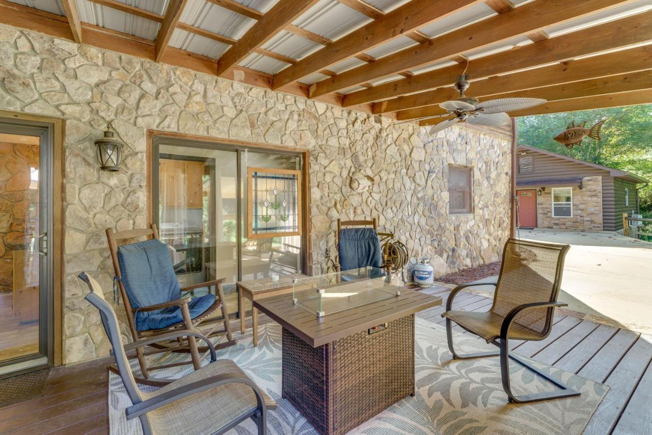 Pet-Friendly Hickory Vacation Rental With Fire Pit! Екстер'єр фото